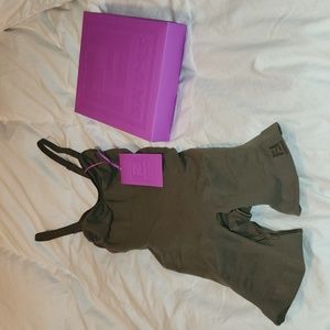 FENDYXSKIMS Sculpting Mid Thigh Body Suit- Medium